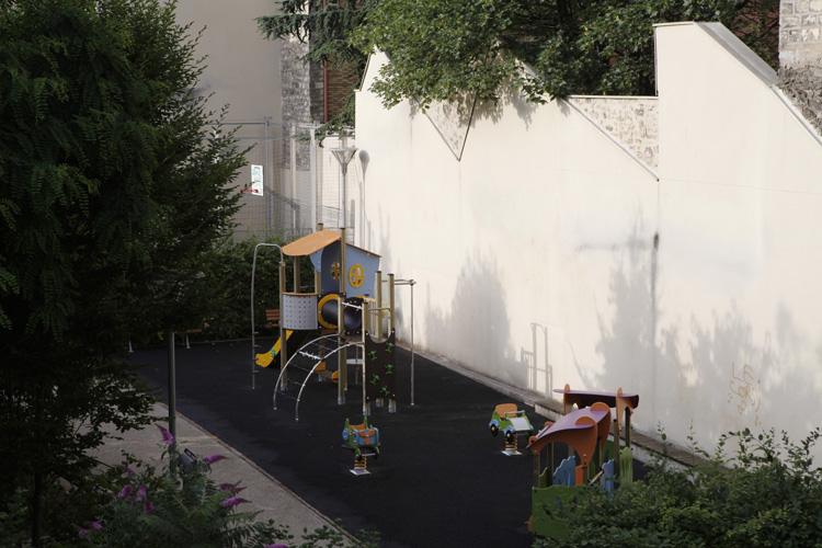 2011-06-09 dodu - square